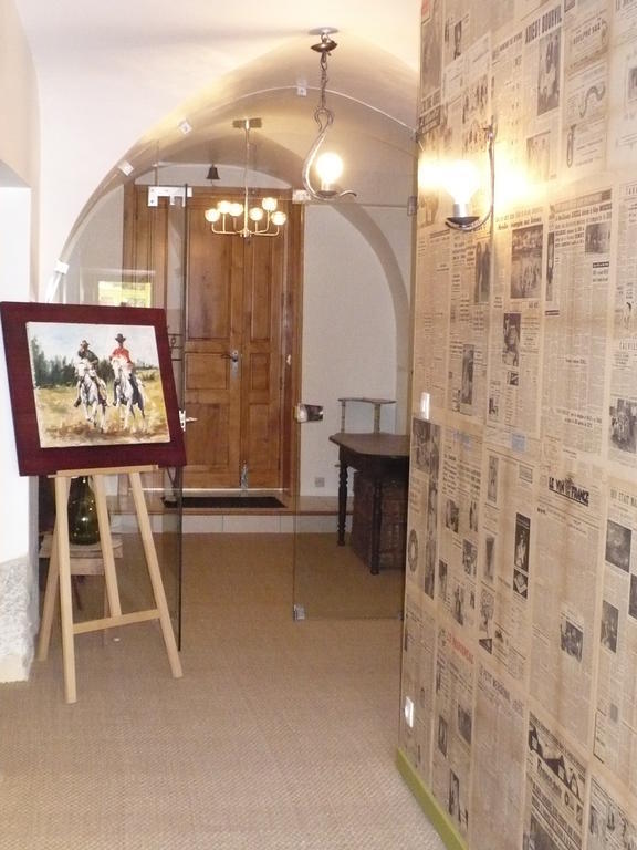 La Cle Des Chants Vergèze Exterior foto